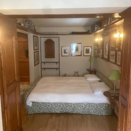 Apartment In Via Brattas
